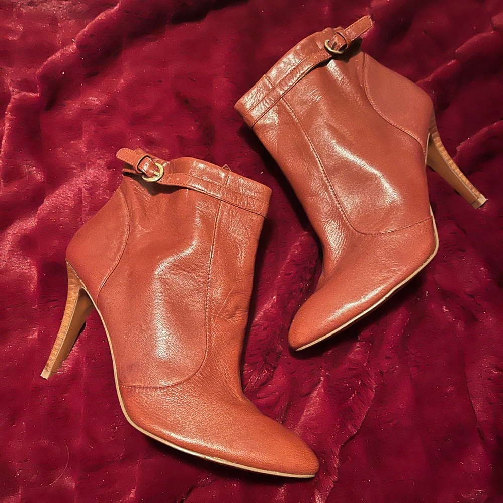 Nine West leather booties